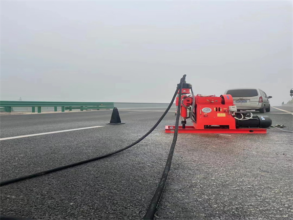 昌图马路路基路面开裂下沉注浆加固灌浆